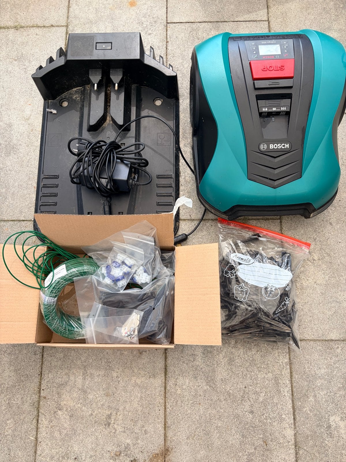 Bosch Indego 400 robotmaaier inclusief onderdelen, Tuin en Terras, Robotmaaiers, Ophalen, Gebruikt