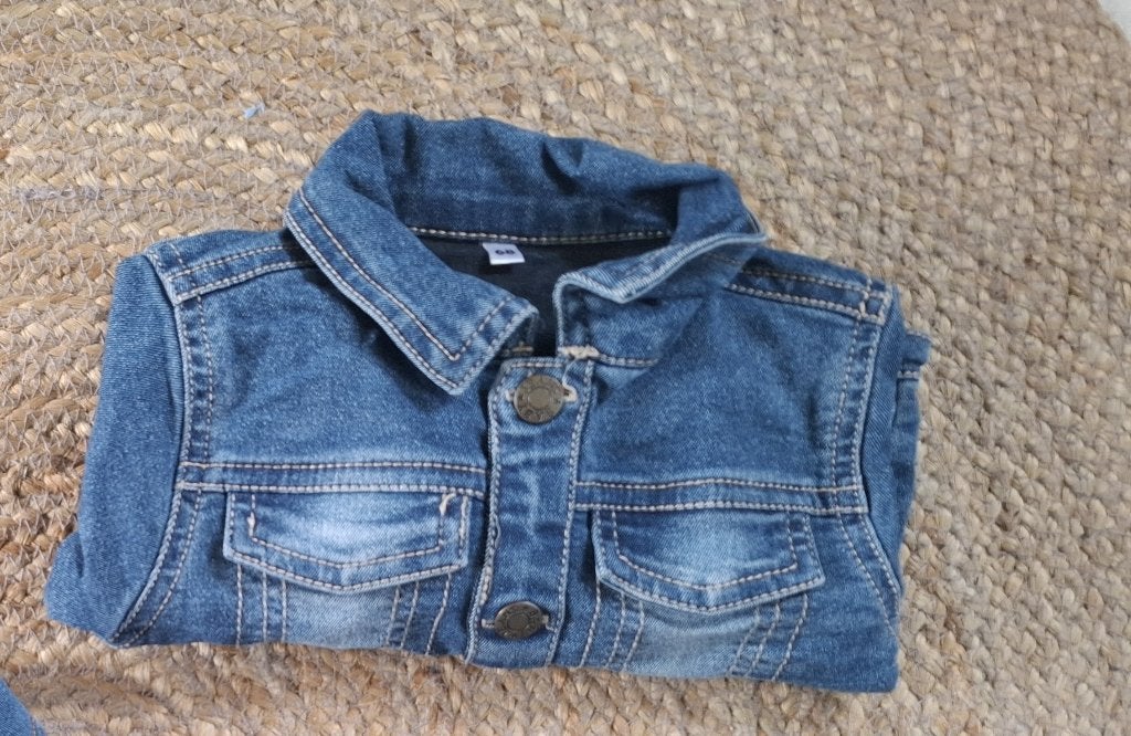 Stoer spijkerjackje - mt 68, Kinderen en Baby's, Babykleding | Maat 68, Zeeman, Ophalen of Verzenden, Zo goed als nieuw, Jasje