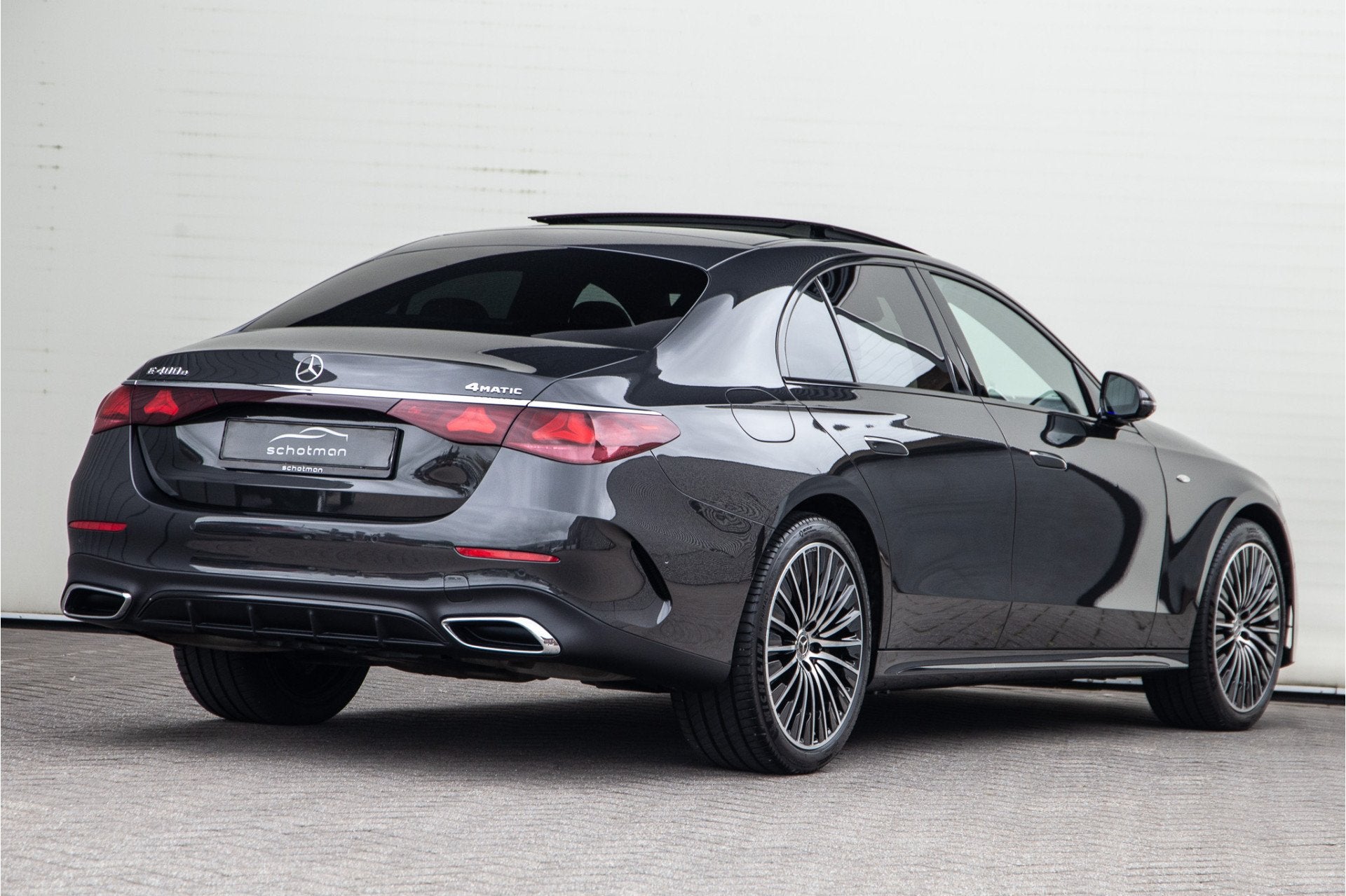 Mercedes-Benz E-Klasse 400 e 4MATIC AMG Premium Plus, Hypers, Auto's, Mercedes-Benz, Automaat, Gebruikt, 4 cilinders, 2145 kg