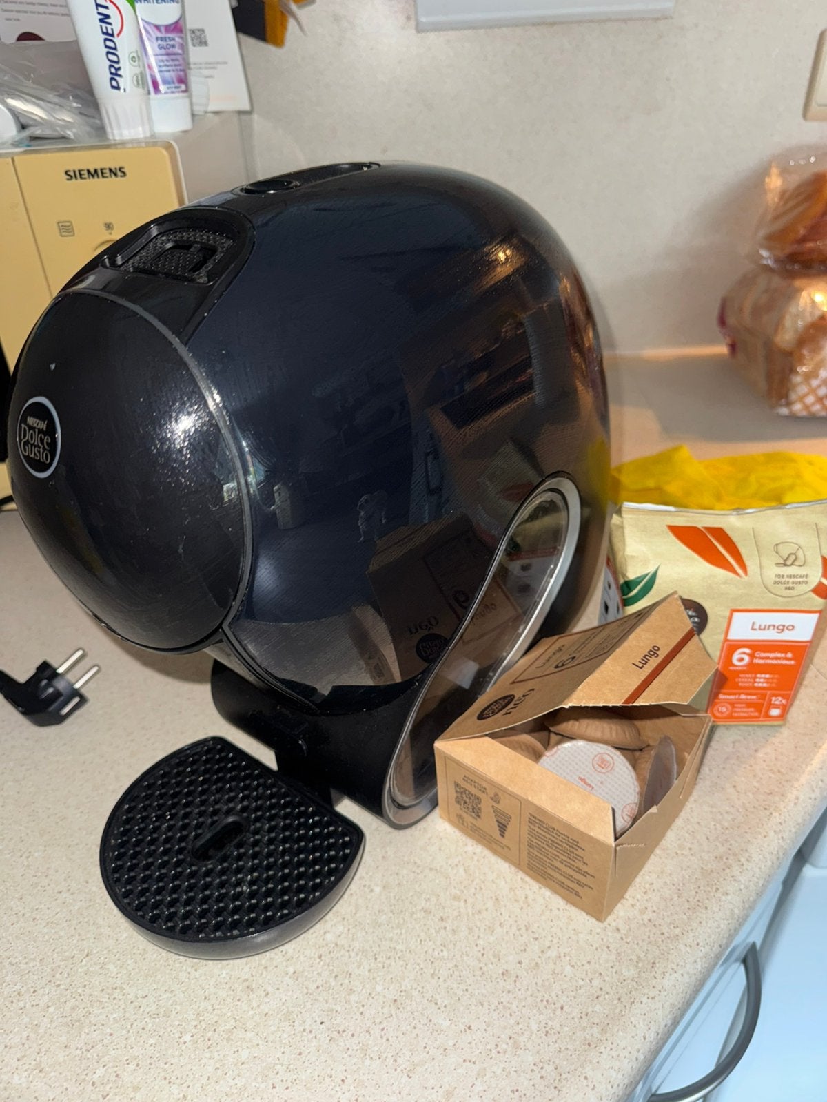 Nescafe Dolce Gusto Neo ZGAN, Ophalen, Zo goed als nieuw, Koffiemachine