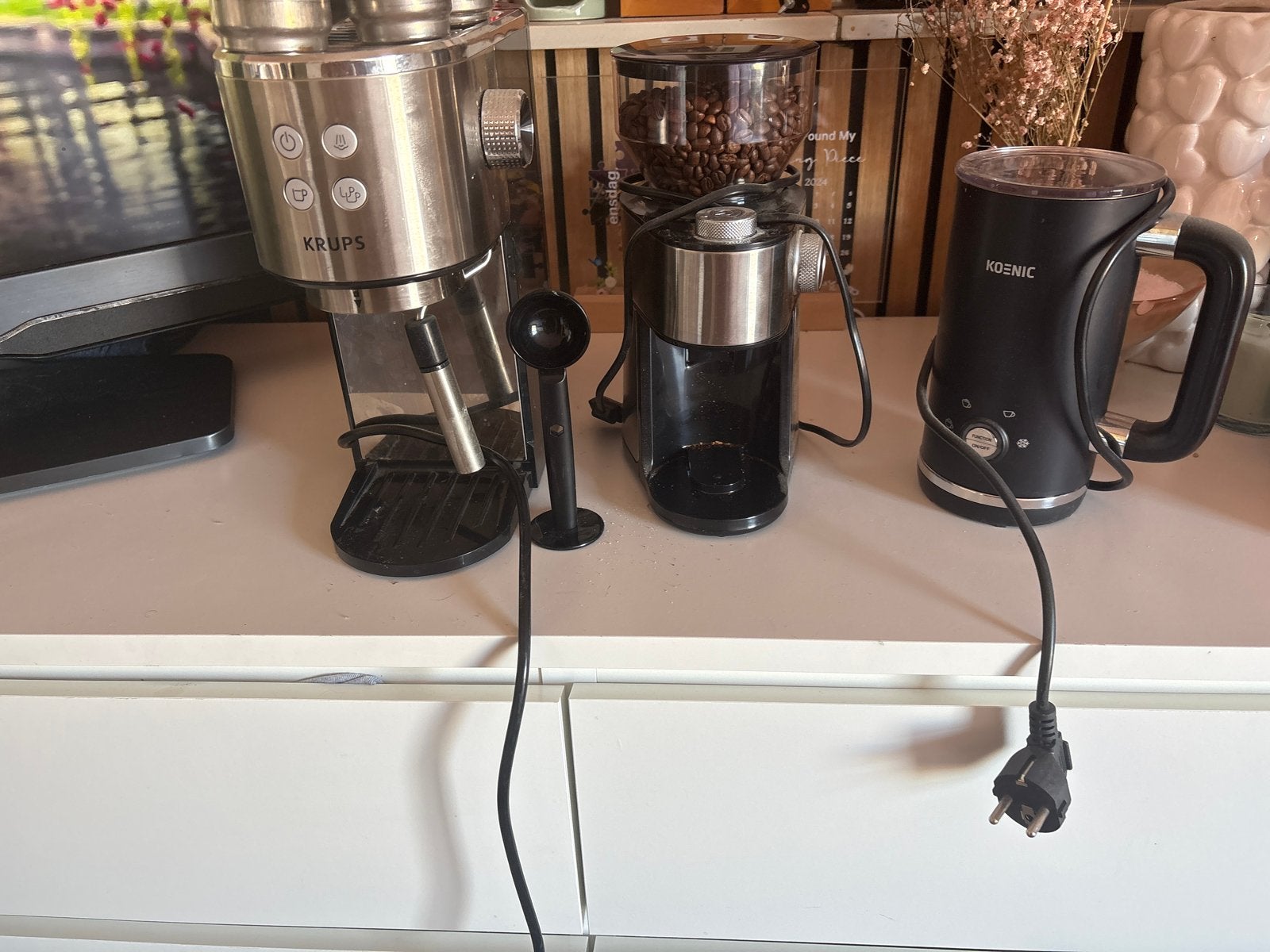 Krups Espresso apparaat met bonenmaler en melkopschuimer, Ophalen, Afneembaar waterreservoir, Gebruikt, Espresso apparaat