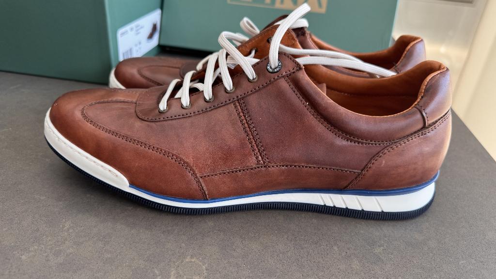 van lier schoenen, Ophalen, Bruin, Van Lier, Zo goed als nieuw