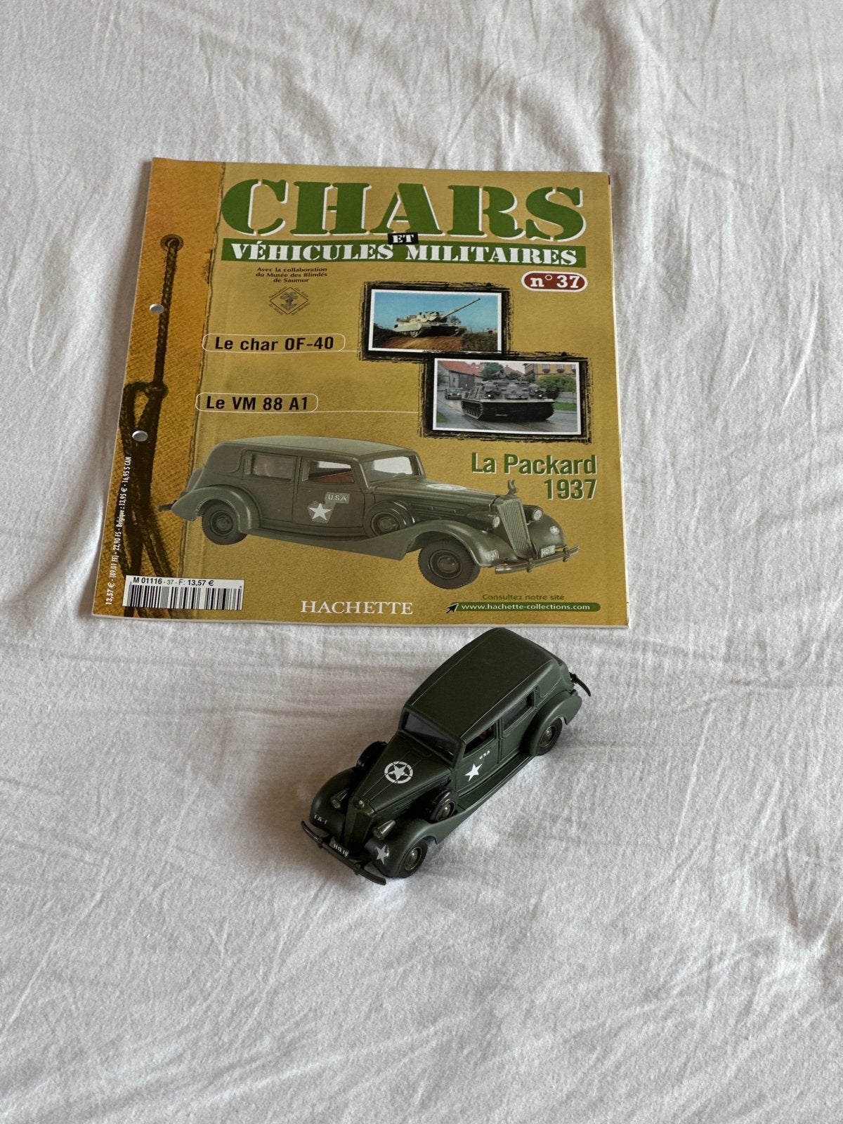 Solido Miniatuur Packard 1937 met Verzamelaarsboekje, Ophalen of Verzenden, Zo goed als nieuw