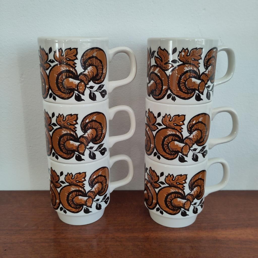 Zes retro koffiemokken herfst paddestoelen Biltons, Huis en Inrichting, Keuken | Servies, Ophalen of Verzenden, Zo goed als nieuw