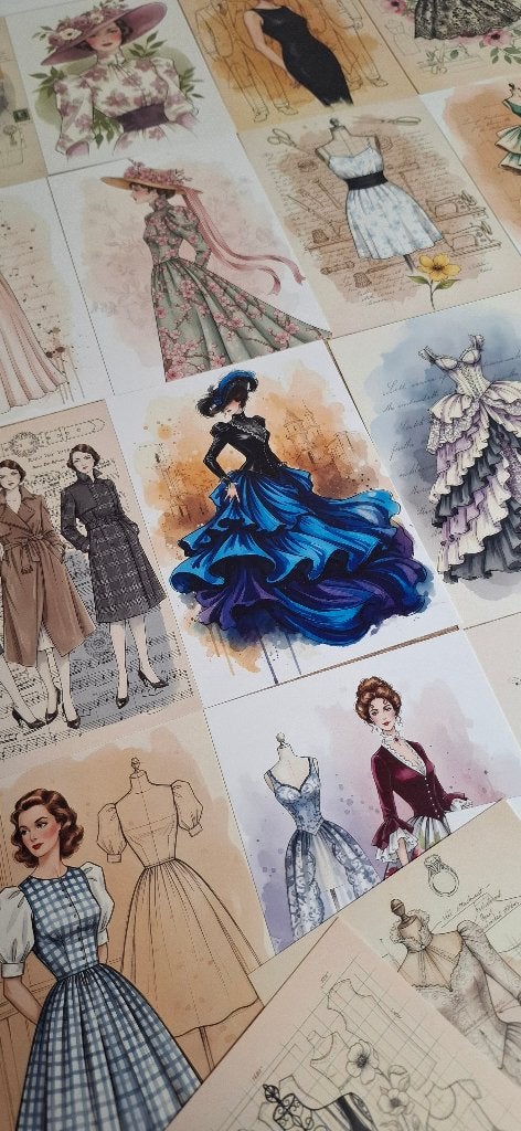 ansichtkaartenset Blue dress, Ophalen of Verzenden, 1960 tot 1980, Ongelopen, Overige thema's