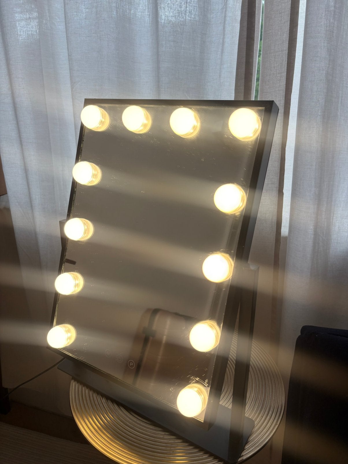 Vanity mirror, Ophalen, Zo goed als nieuw
