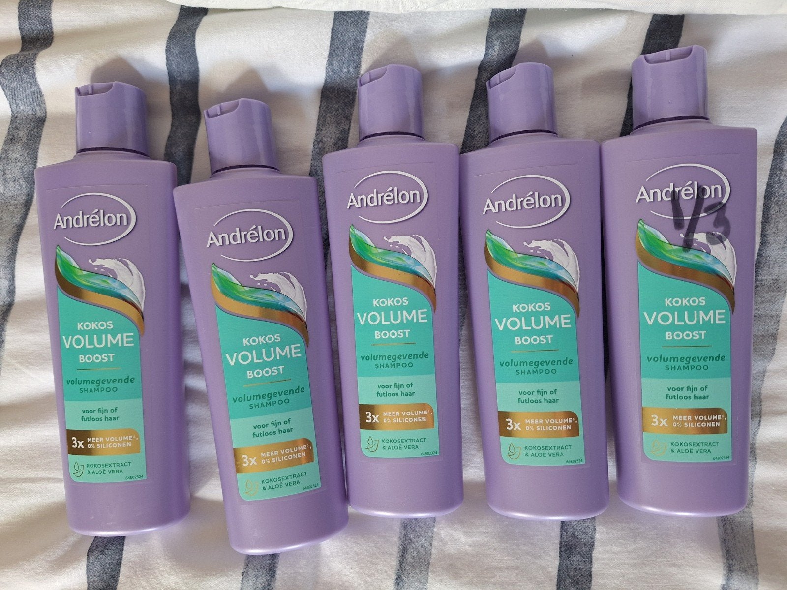 andrelon shampoo volume 4 +1/3 flessen, Sieraden, Tassen en Uiterlijk, Uiterlijk | Haarverzorging, Ophalen, Nieuw, Shampoo of Conditioner
