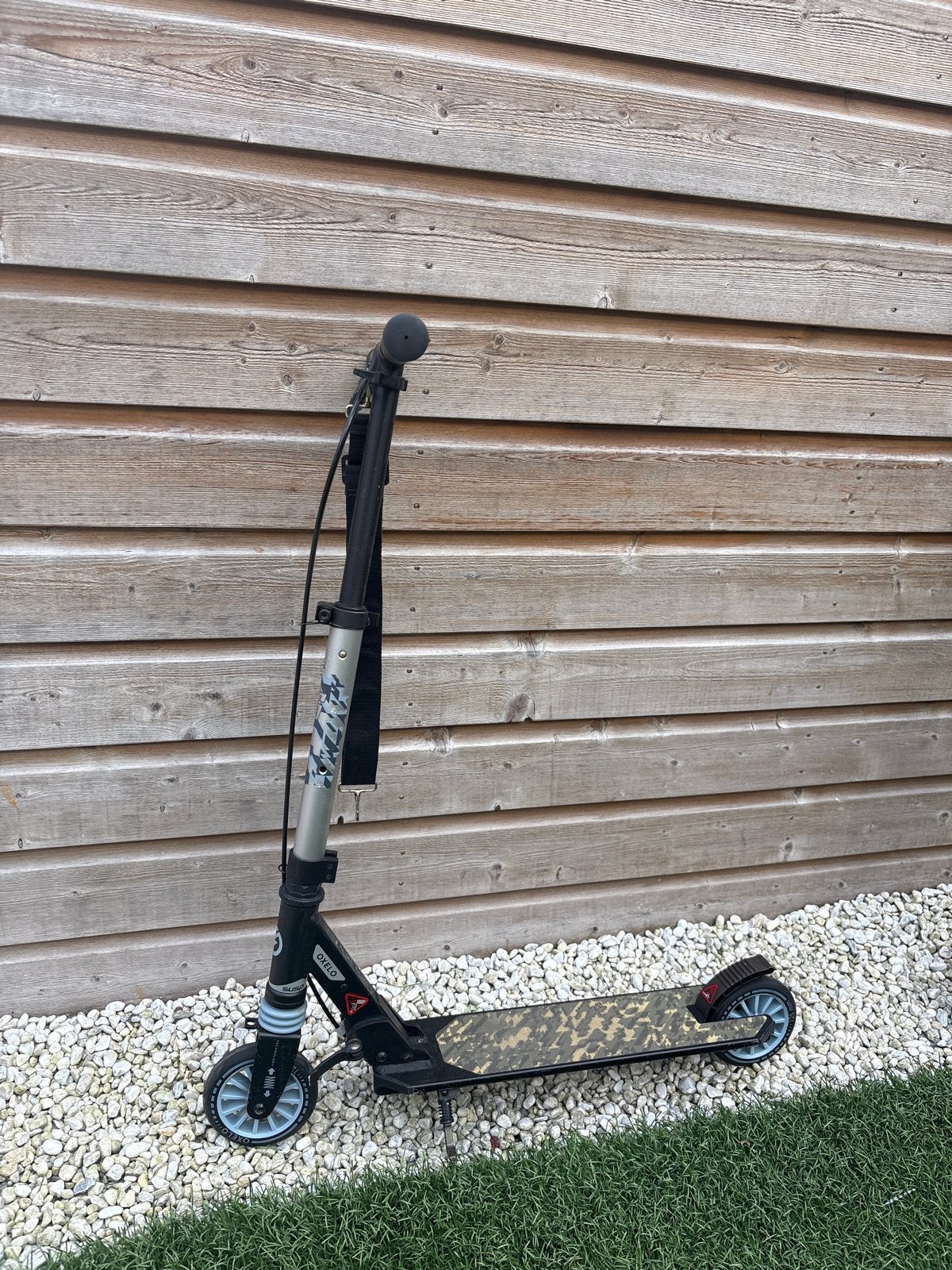 Stuntstep/step met camouflage print, Fietsen en Brommers, Ophalen of Verzenden, Gebruikt, Gewone step