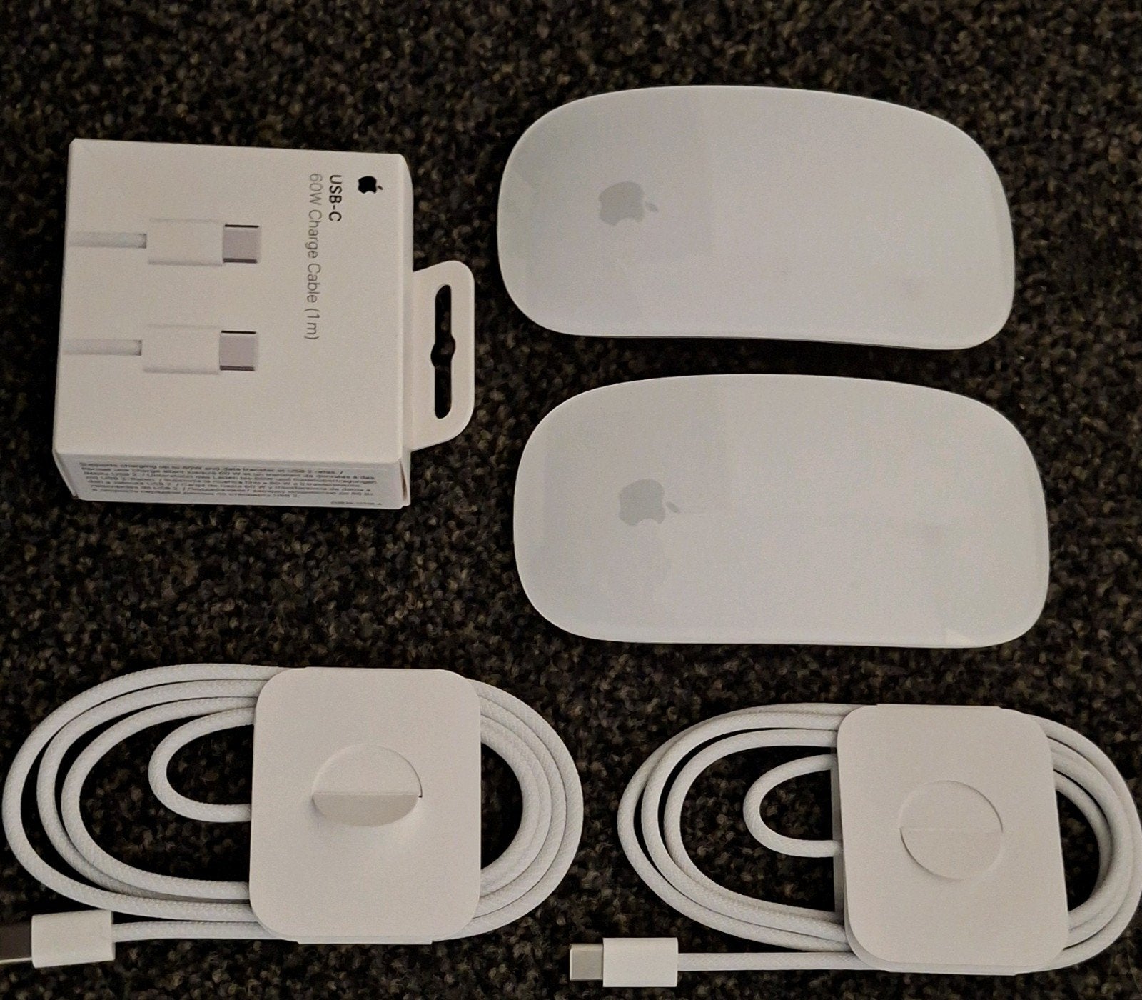 Nieuw nieuwste 2 x Apple Magic Mouse 3 Usb C draadloos, Muis, Rechtshandig, Nieuw, Ophalen of Verzenden
