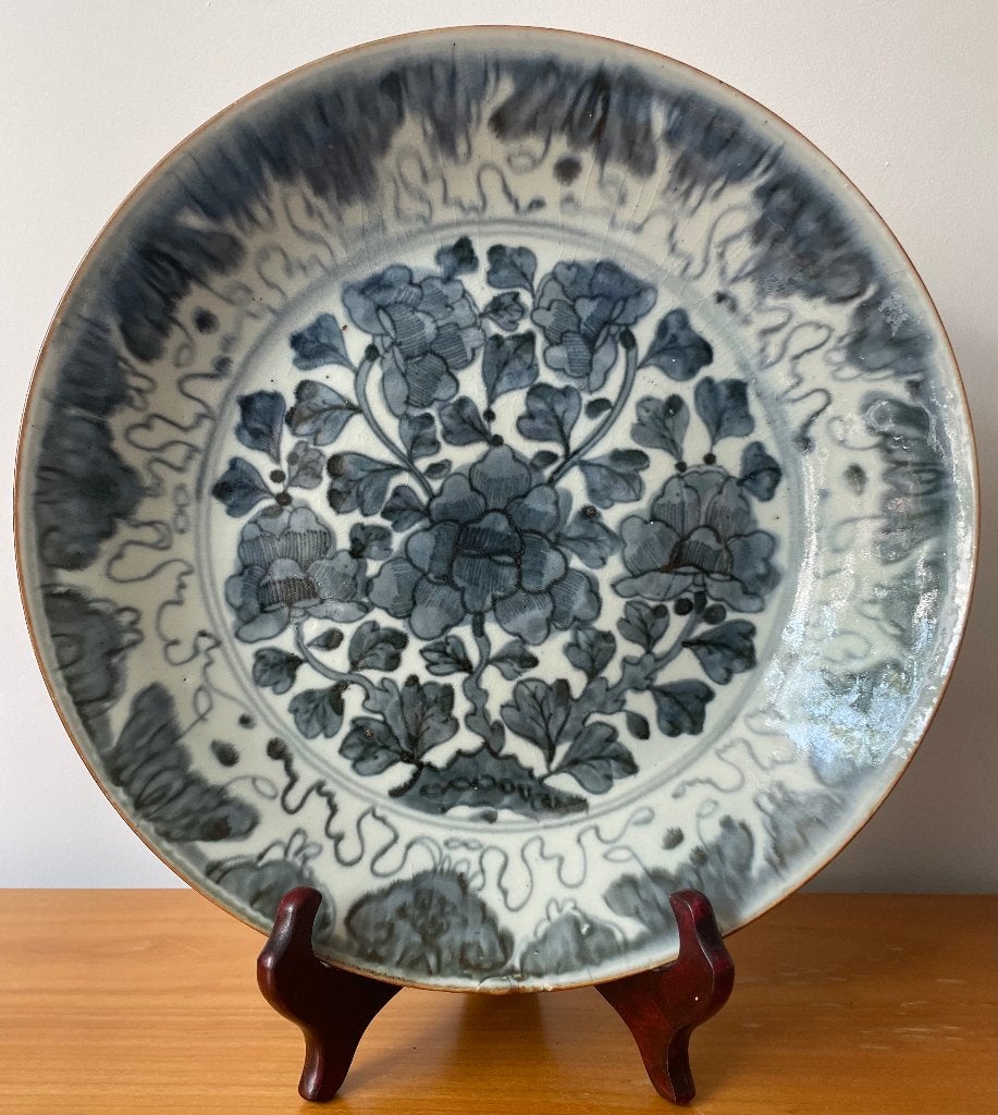 Grote antieke porseleinen Chinese schotel / charger, Antiek en Kunst, Verzenden