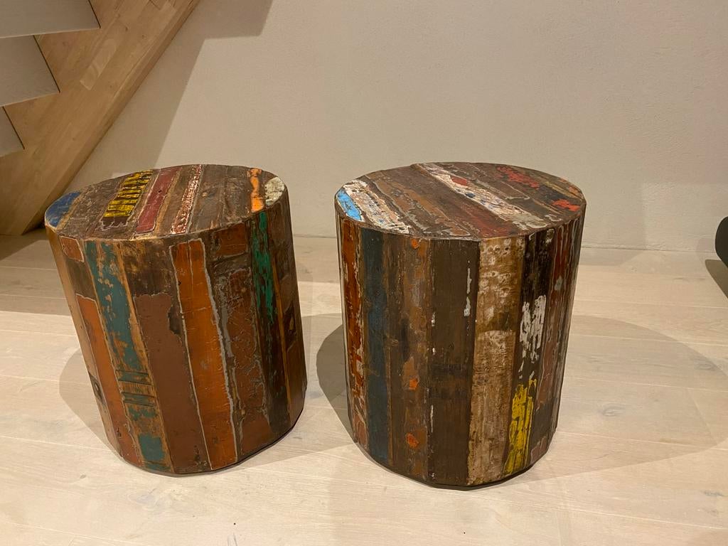 2x modern and colorful round wooden coffee tables, Minder dan 55 cm, Rond, Zo goed als nieuw, Hout