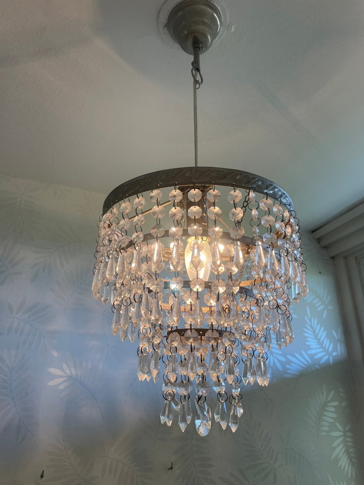 Vintage Kristallen Kroonluchter (Waterval Model) Ø 25 cm, Huis en Inrichting, Ophalen, Zo goed als nieuw, Hollywood, E14 (klein)
