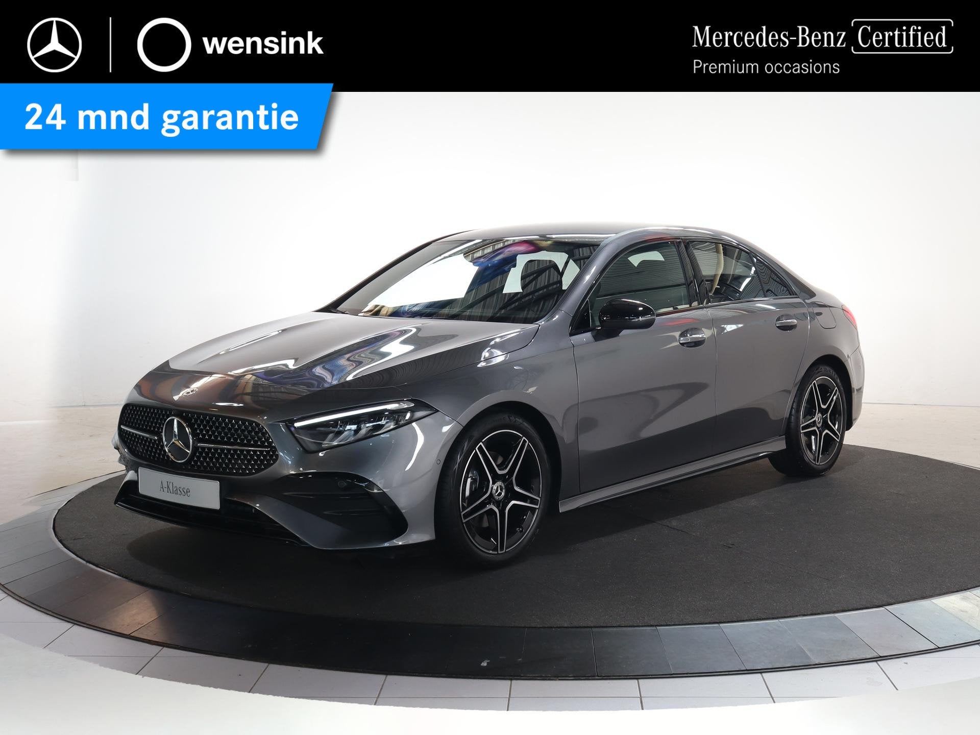 Mercedes-Benz A-Klasse 180 Star Edition AMG Line | Night | A, Auto's, Dealer onderhouden, 136 pk, Gebruikt, Automatische klimaatregeling
