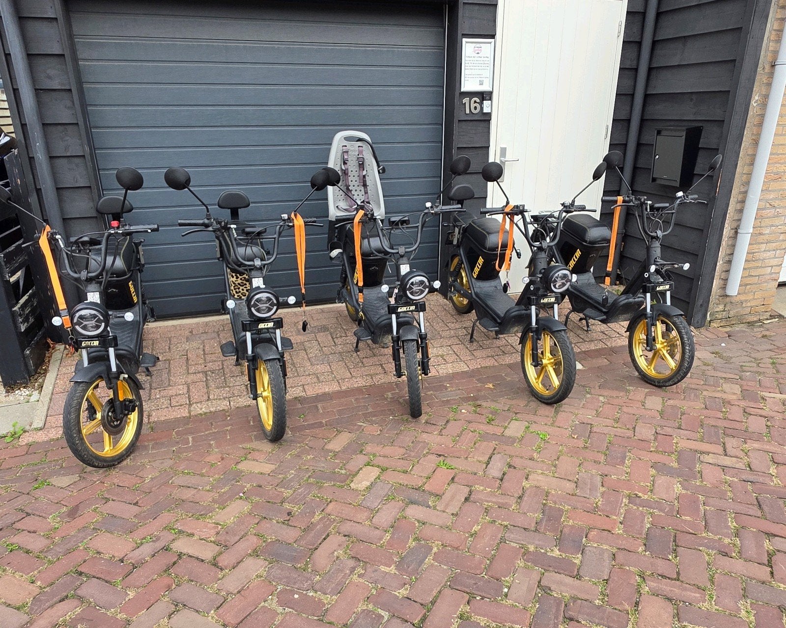 5 AGM Goccia's met dubbele grote ACCU., Ophalen, Zo goed als nieuw, Elektrisch, Overige merken