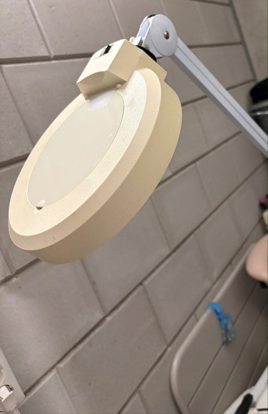 Loeplamp met gebruikssporen, werkt prima, Hobby en Vrije tijd, Vergrootglazen, Loepen en Loeplampen, Ophalen, Gebruikt, Loeplamp