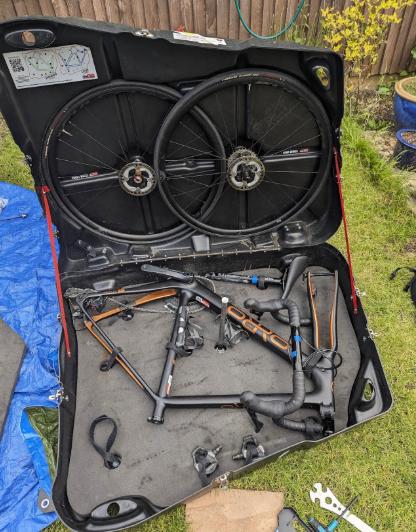 Te huur: Bikebox Alan Premium fietskoffer, Ophalen, Zo goed als nieuw