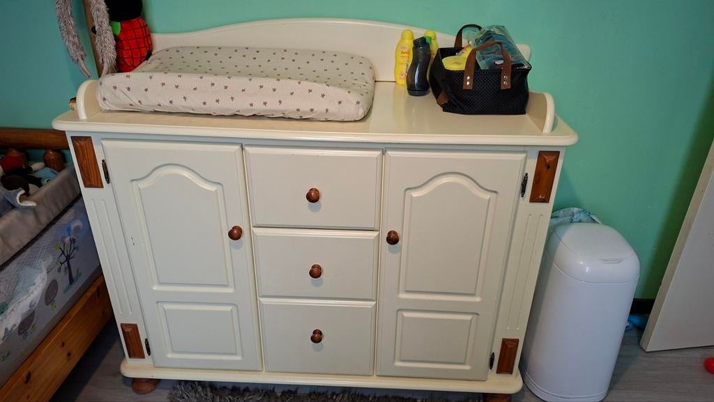 Complete babykamer: Commode en kledingkast, Ophalen, Gebruikt, 50 tot 70 cm, 100 cm of meer