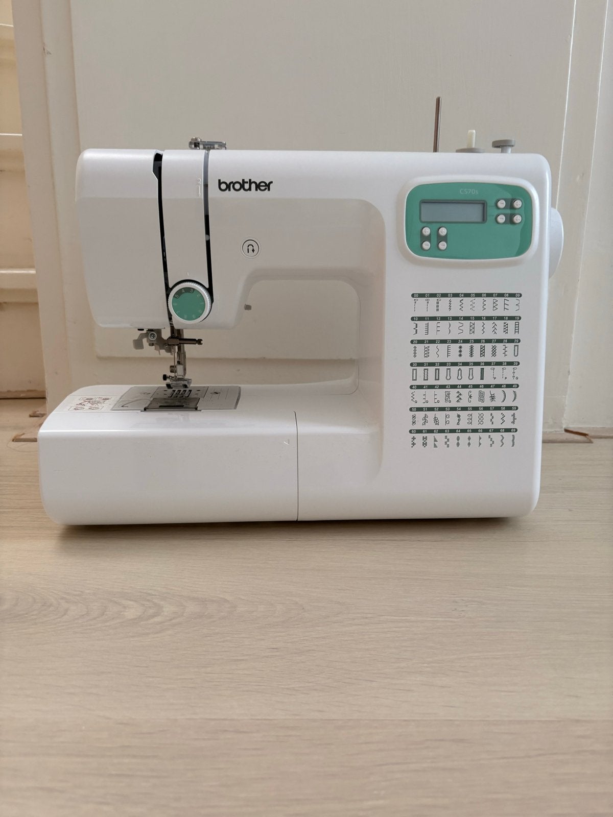 Brother CS70S naaimachine + accessoires | Zo goed als nieuw, Hobby en Vrije tijd, Naaimachines en Toebehoren, Ophalen, Gebruikt