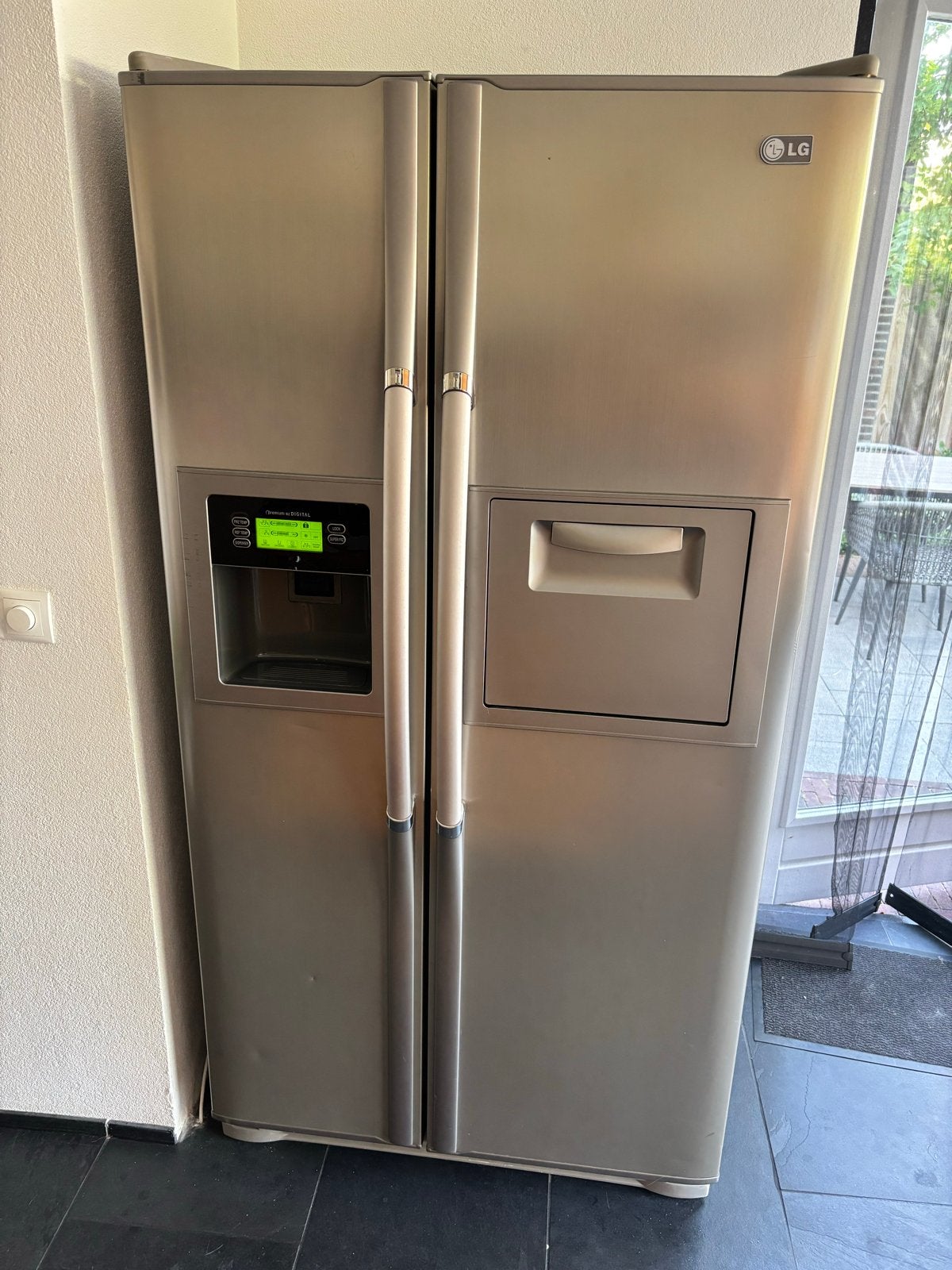 LG Koelvriescombinatie met IJsblokjesdispenser, Ophalen, Gebruikt, 200 liter of meer, 60 cm of meer