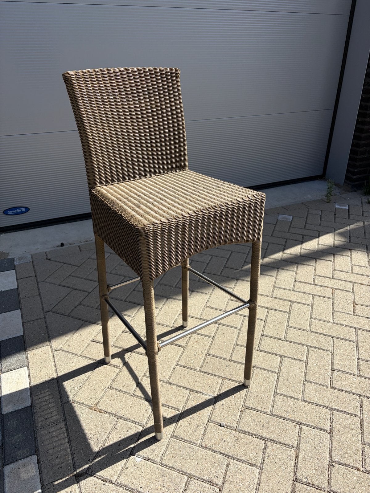 Manutti Tuinset met 8 barkrukken - 180x90x110cm