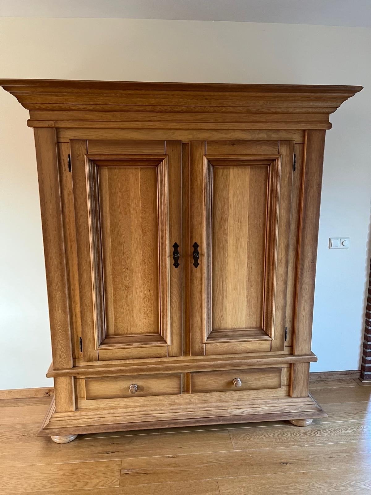 Blank eiken patine kast, Ophalen