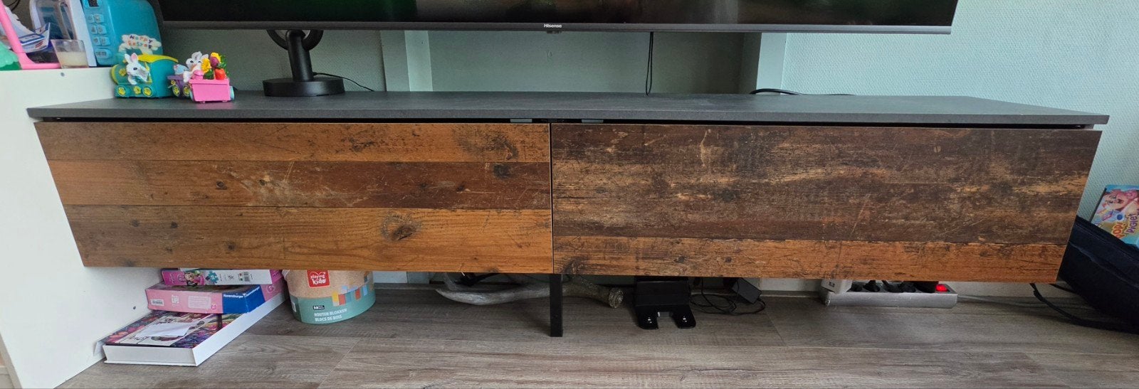Zeer nette zwevende tv-kast - 180x33 cm, Ophalen of Verzenden