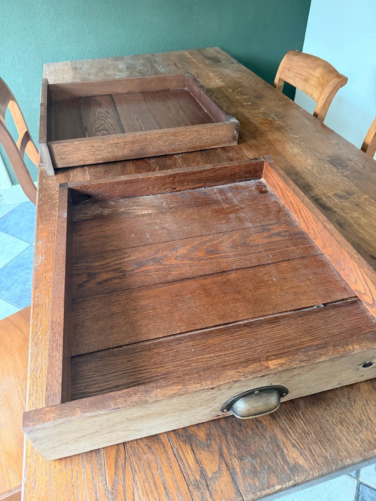Robuuste eikenhouten eettafel met lades, Ophalen, Gebruikt, Eikenhout, 50 tot 100 cm