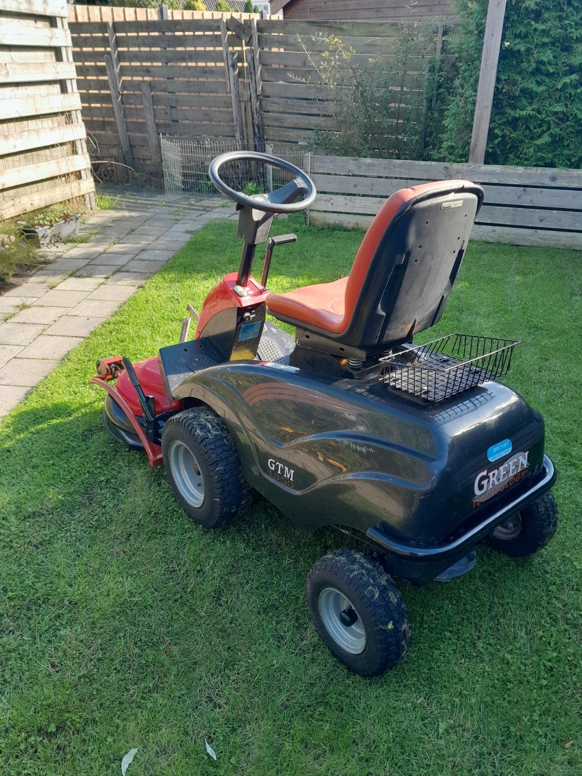 Gtm1350 zitmaaier Hydrostatische aandrijving, Ophalen