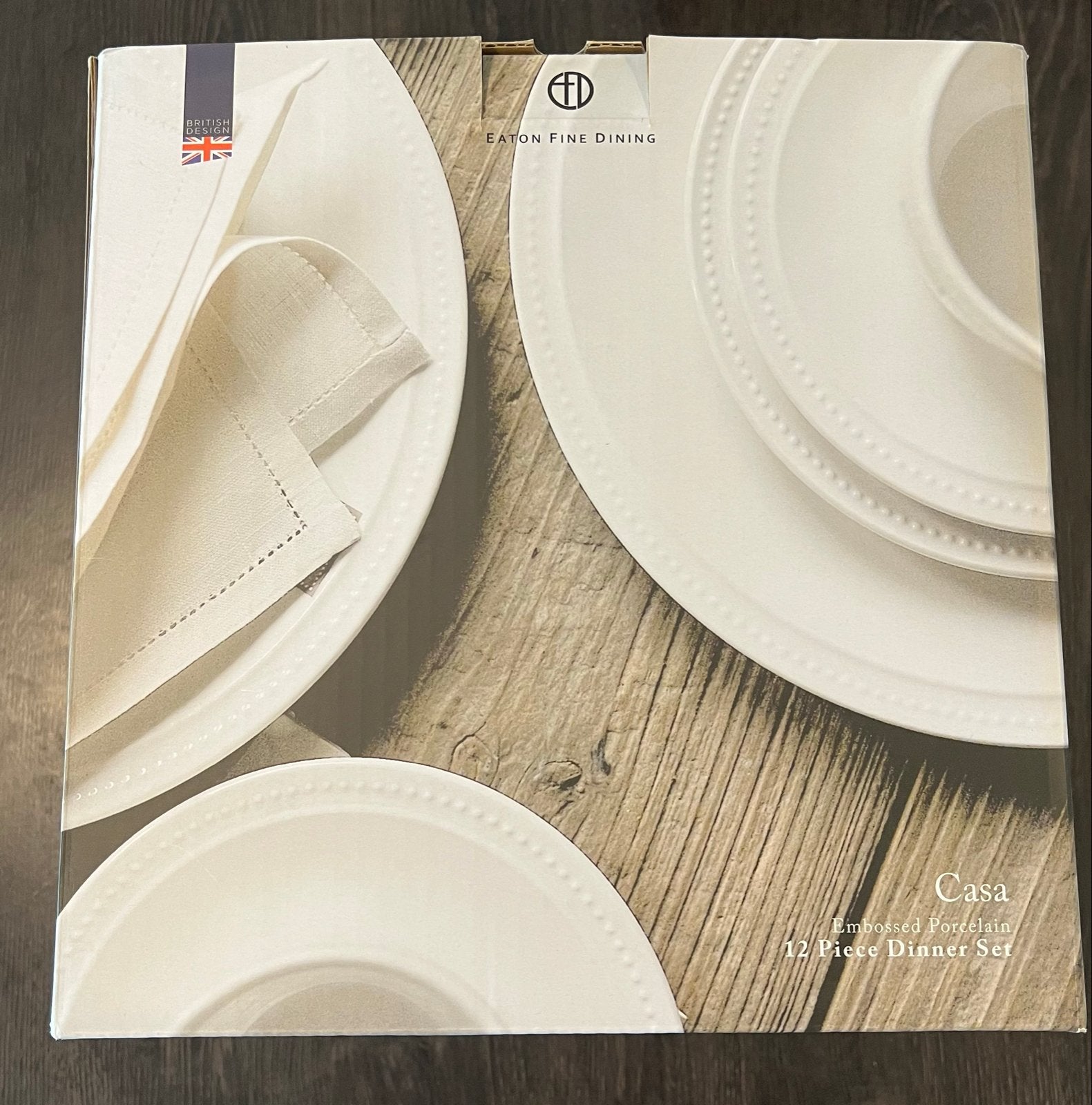 NEVER USED 12-piece porcelain dinnerware set, Ophalen