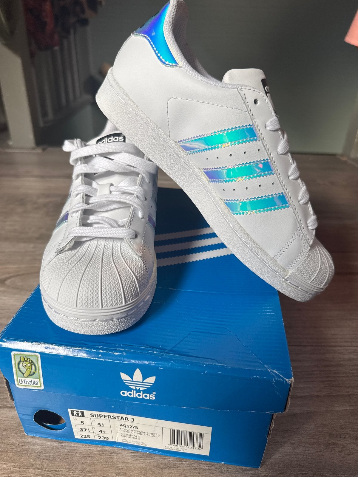 Adidas Superstar J sneakers wit met iriserende strepen, Ophalen of Verzenden, Nieuw, Wit, Sneakers of Gympen