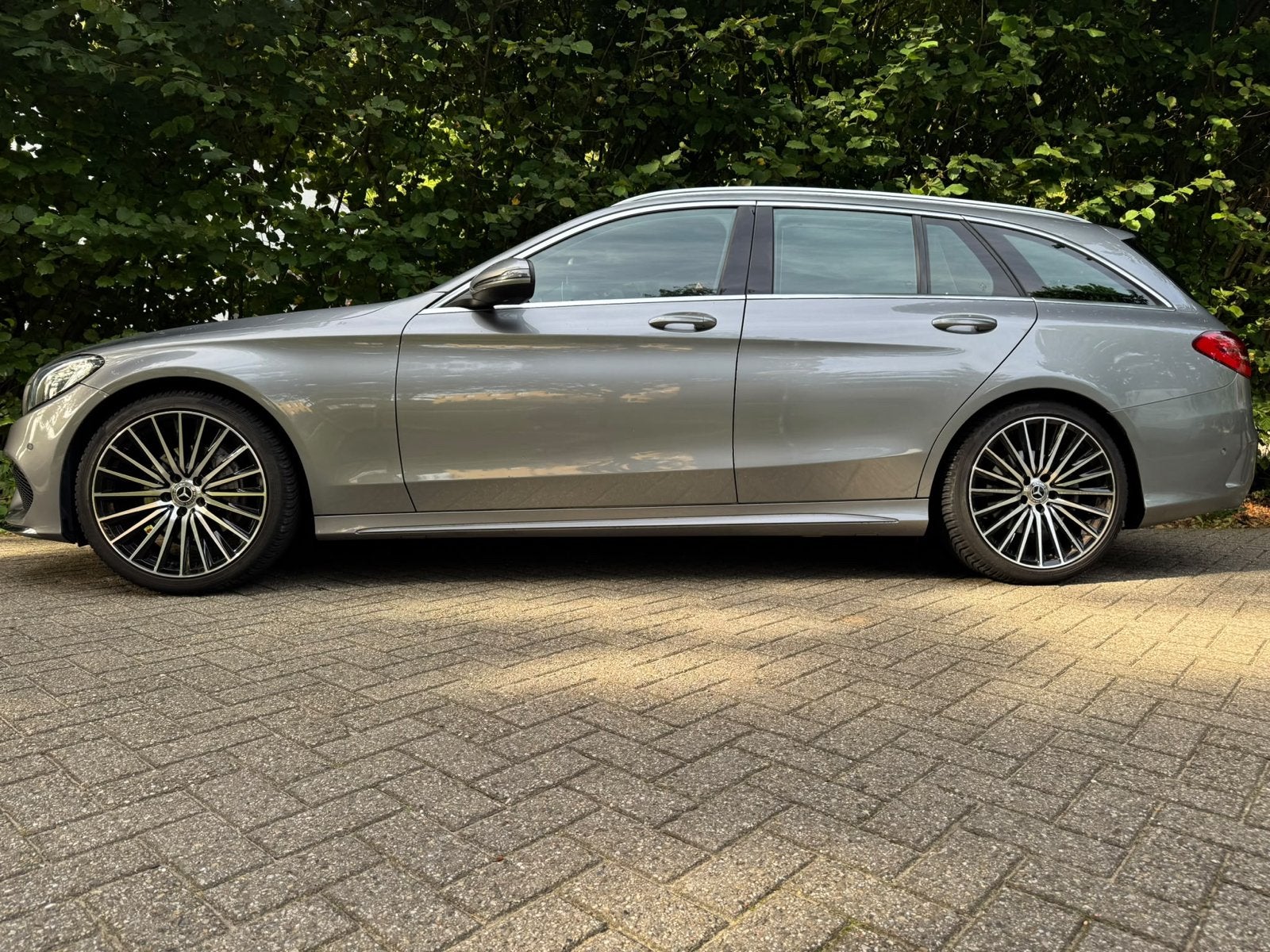 Mercedes-Benz C-Klasse 2.0 C200 Estate AUT 2015 Grijs, Achterwielaandrijving, 1800 kg, 4 cilinders, Particulier
