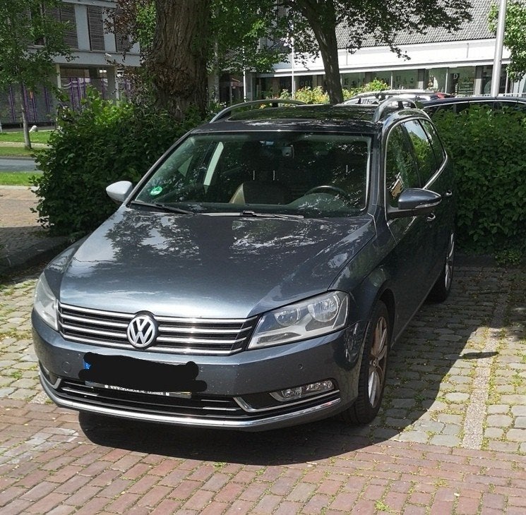 Volkswagen Passat 1.6 TDI 77KW Bluemotion Variant 2012 Grijs, Ophalen
