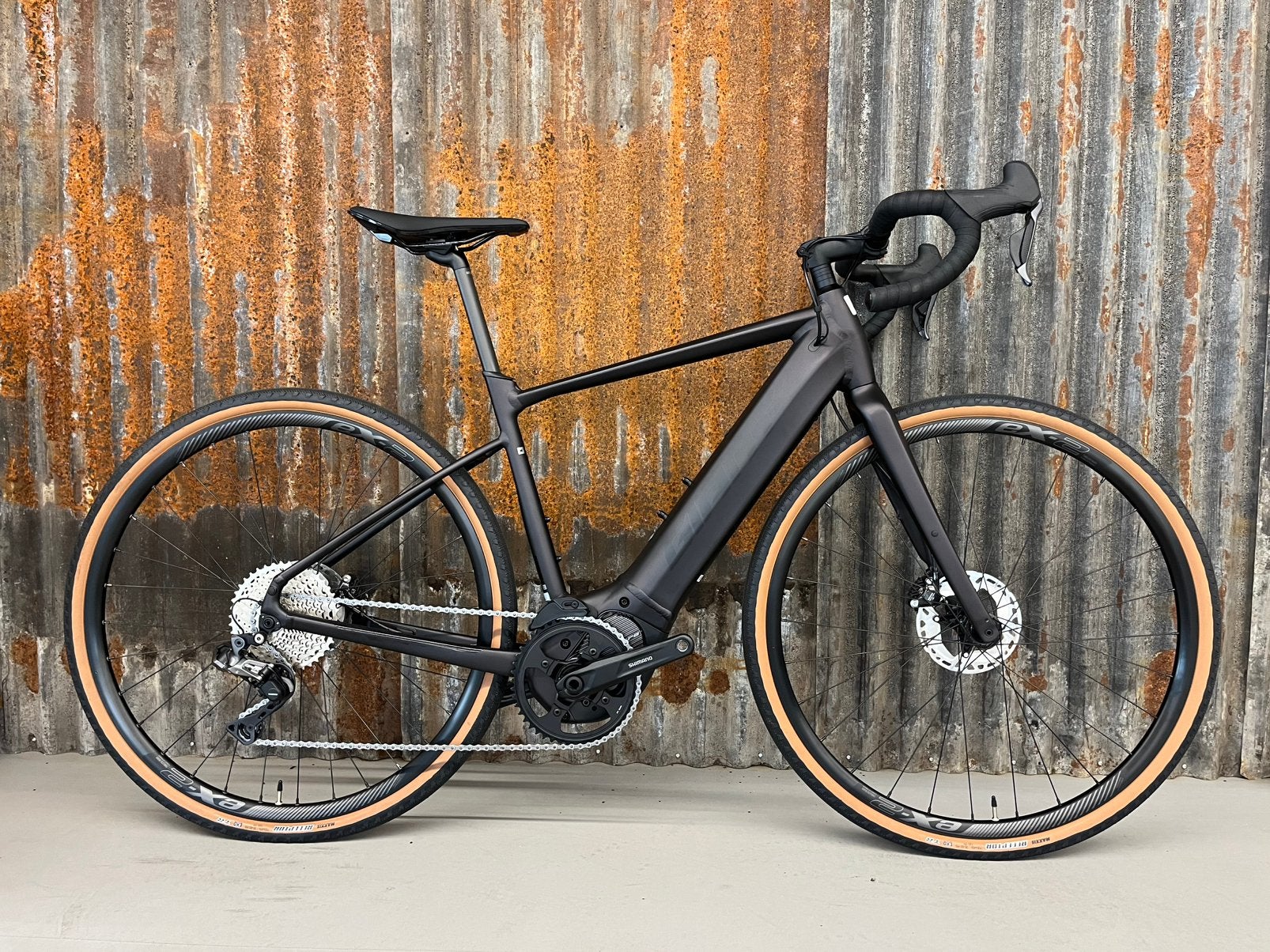 Giant Revolt E+ Pro XR Rosewood M Frame, Fietsen en Brommers, Fietsen | Racefietsen, Ophalen, 28 inch, Carbon, 10 tot 15 versnellingen
