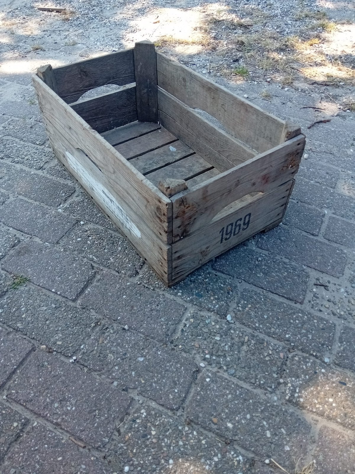 Oude aardappelkisten, gaasbakken en poterkistjes, Ophalen, Gebruikt