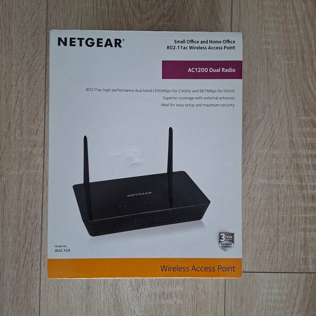 Netgear WAC104 AC1200, Ophalen of Verzenden, Zo goed als nieuw, Router, Netgear