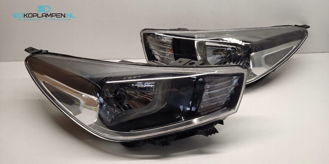 Kia Rio 4 koplamp links rechts, Auto-onderdelen, Verlichting, Ophalen, -, -, -