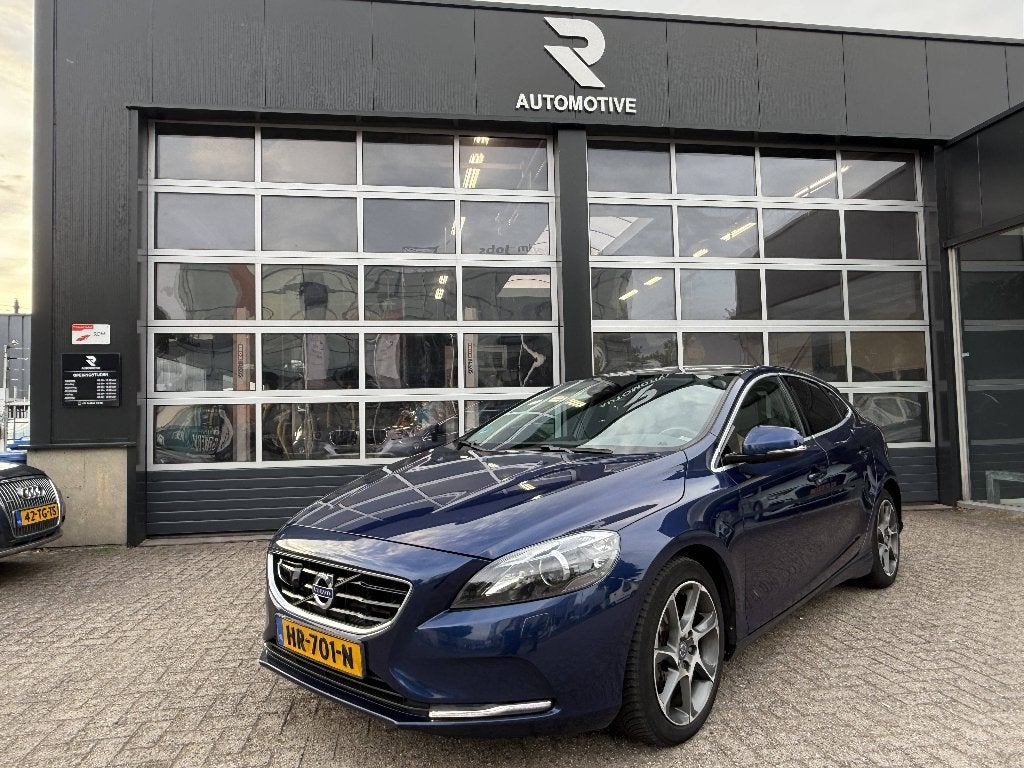 Volvo V40 2.0 D2 | Ocean Race | Pano | Leer | Camera | Xenon, Auto's, Voorwielaandrijving, Parkeerassistent, 4 cilinders, 1969 cc