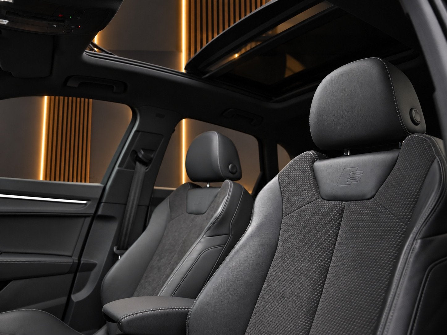 Audi Q3 45 TFSI S-Line Quattro 245PK | Pano | Digital Dash |, Auto's, Automaat, Dealer onderhouden, Gebruikt, Zwart