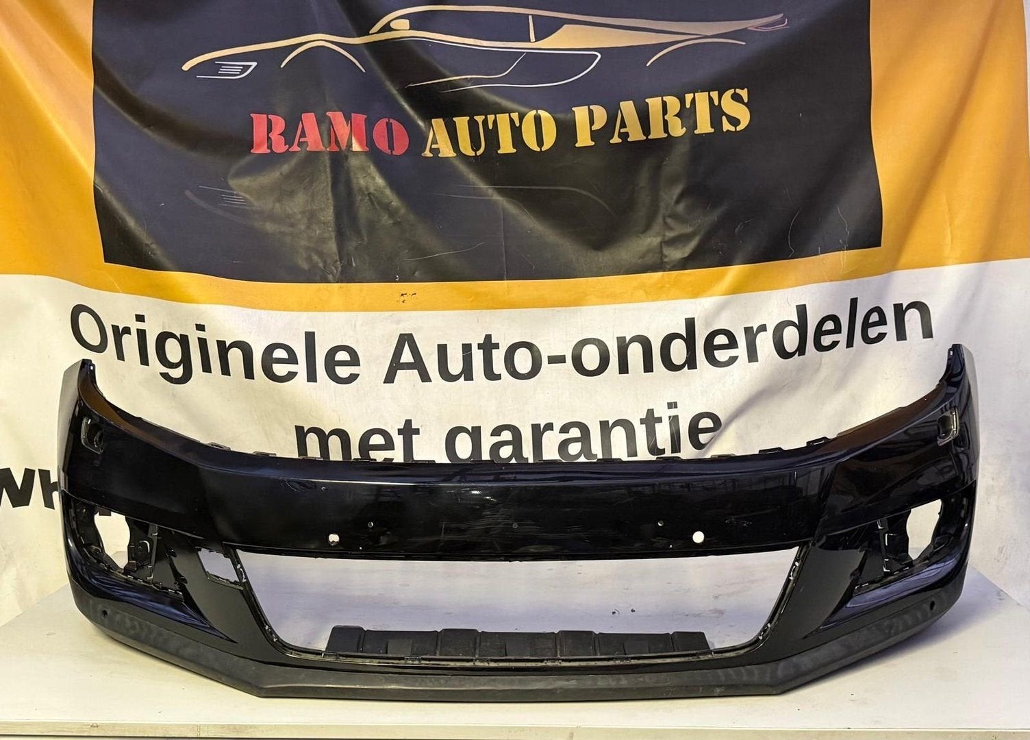 TIGUAN LIFT 11-16 VOORBUMPER ORIGINEEL 5N0807221K, Gebruikt, -, -, Ophalen of Verzenden