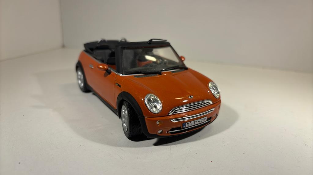 Mini cooper Cararama 1.24, Hobby en Vrije tijd, Modelauto's | 1:24, Overige merken, Ophalen of Verzenden, A, A