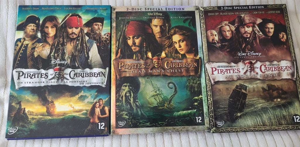3 x pirates of the caribean johnny depp, Ophalen of Verzenden