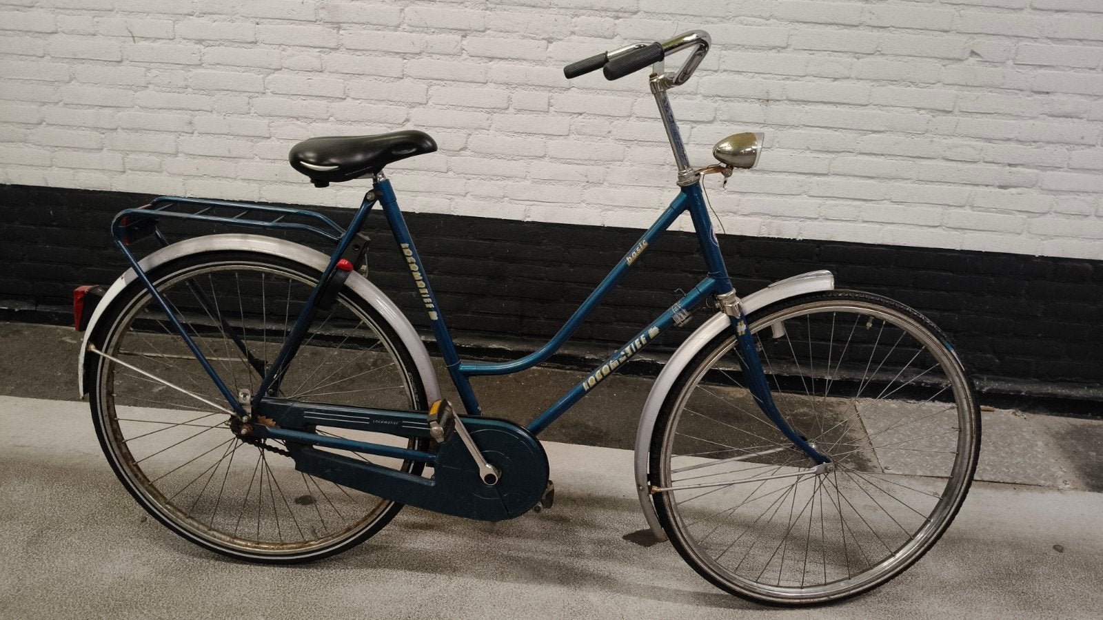 Locomotief damesfiets 28 inch terugtraprem, Fietsen en Brommers, Fietsen | Oldtimers, 51 tot 55 cm, Ophalen