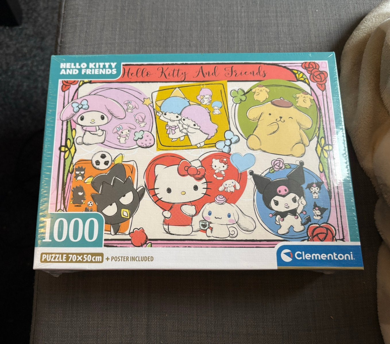 Hello kitty and friends puzzel 1000 stukjes, Ophalen of Verzenden, 500 t/m 1500 stukjes, Zo goed als nieuw, Legpuzzel