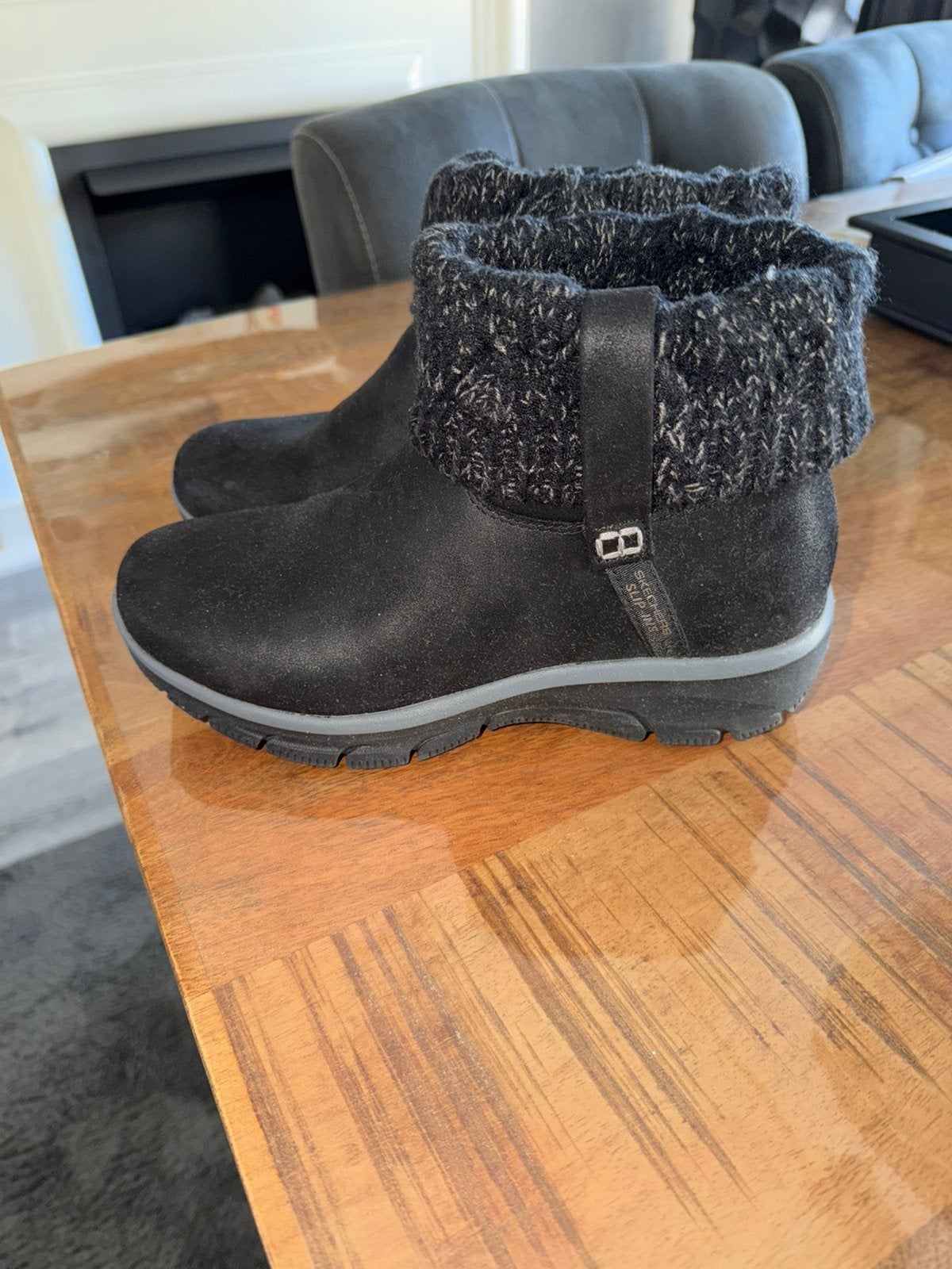 Skechers dames laarsjes maat 38 NIEUWSTAAT, Ophalen, Zo goed als nieuw, Zwart