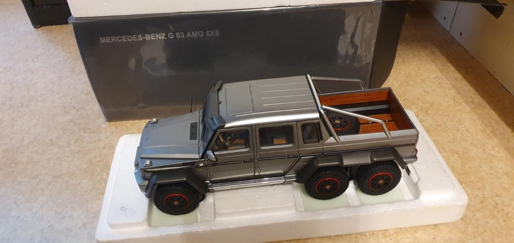 AutoArt 1/18 Mercedes Benz AMG 6x6, Ophalen of Verzenden, Zo goed als nieuw, Auto, Autoart