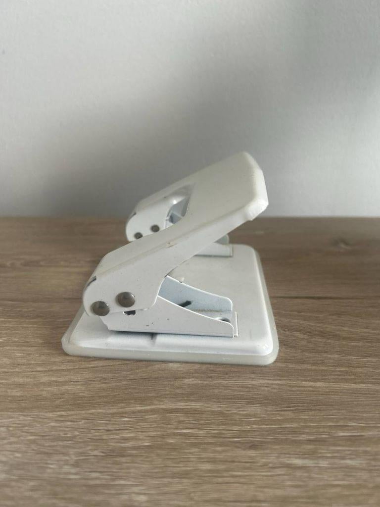 Perforator wit V&D, Ophalen, Gebruikt