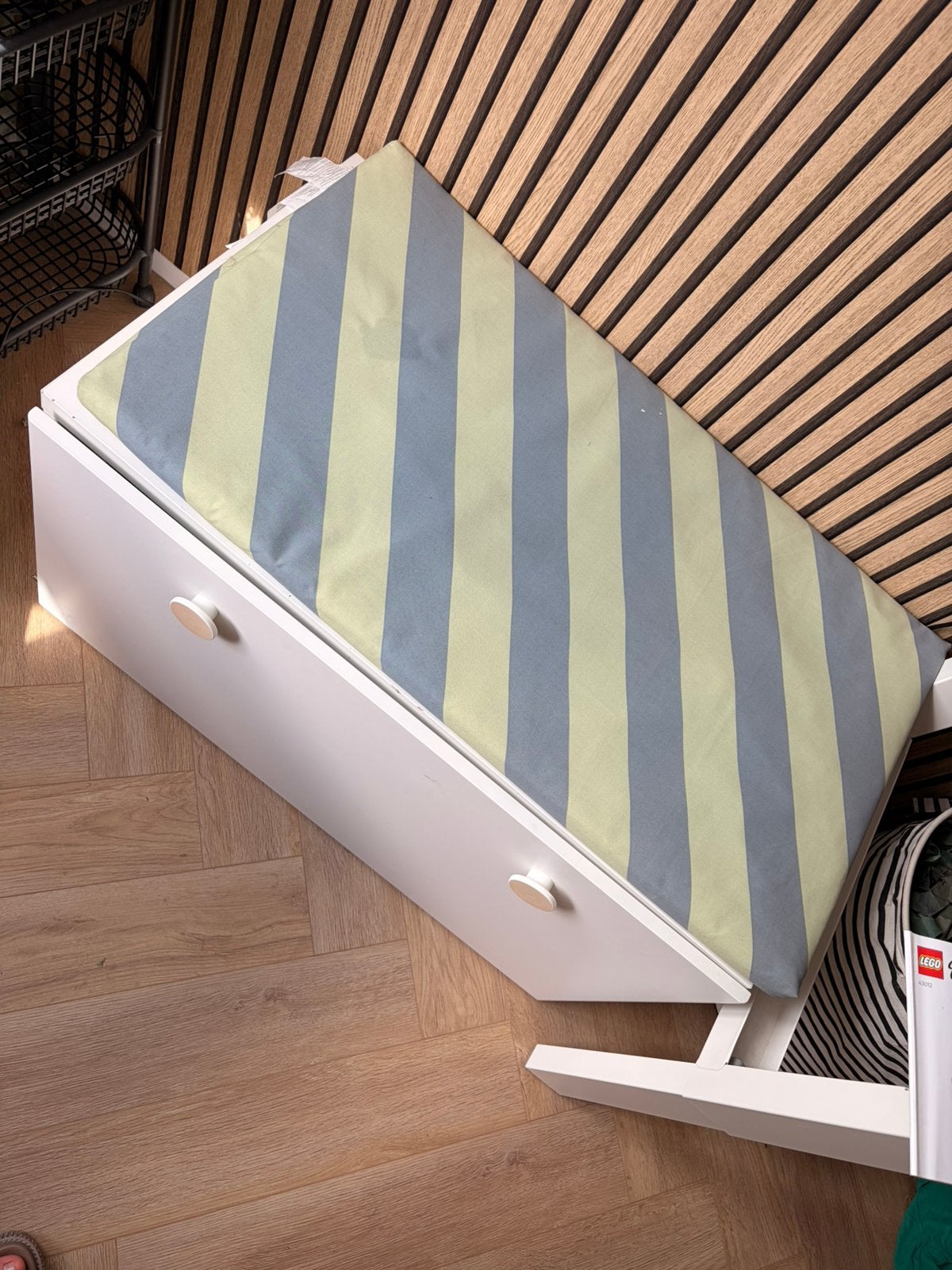Ikea Stuva bureau met lade en kussen, Ophalen, Gebruikt, Kast