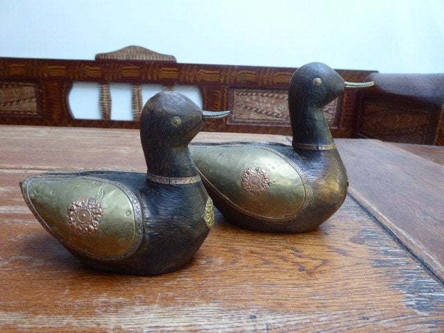 2 vintage houten eenden met messing, Ophalen of Verzenden