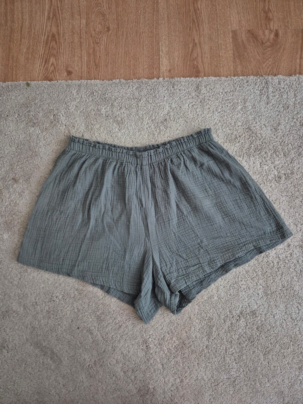 Gilly Hicks - mousseline korte broek short, Kort, Ophalen of Verzenden, Zo goed als nieuw, Groen