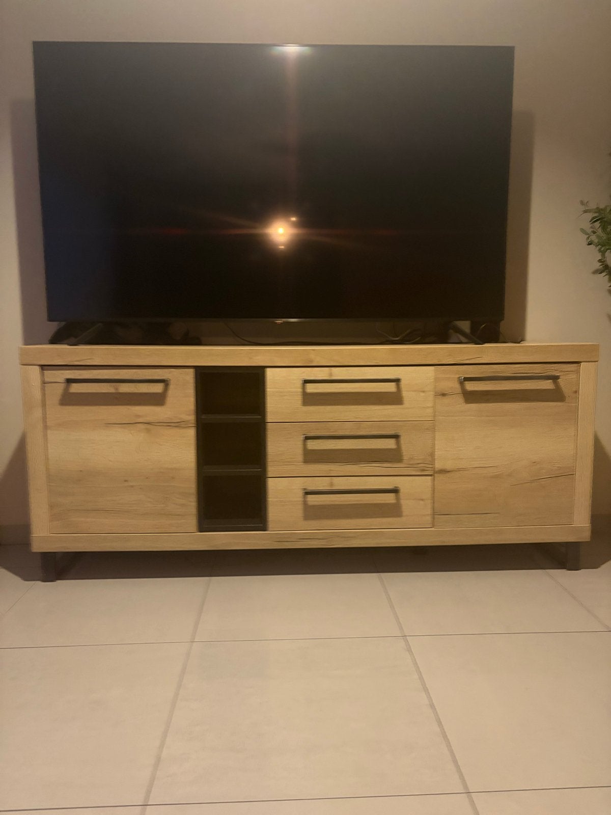 Industriële dressoir met veel opbergruimte, Huis en Inrichting, Ophalen, 150 tot 200 cm, Zo goed als nieuw, Met lade(s)